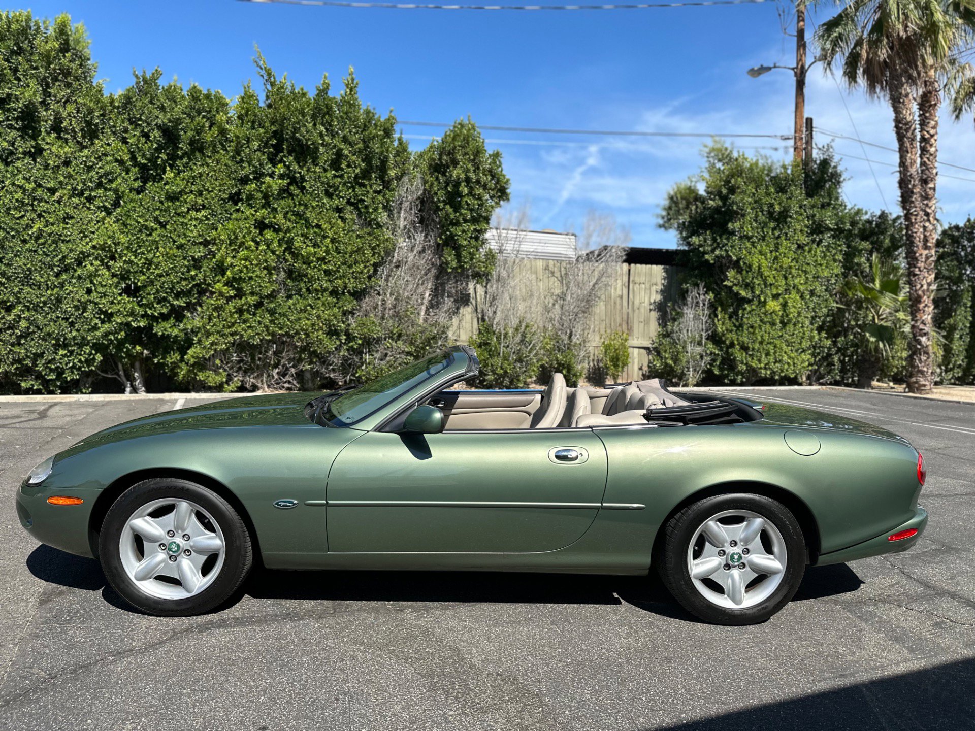 Used 1999 Jaguar XK8 Convertible RWD image 34