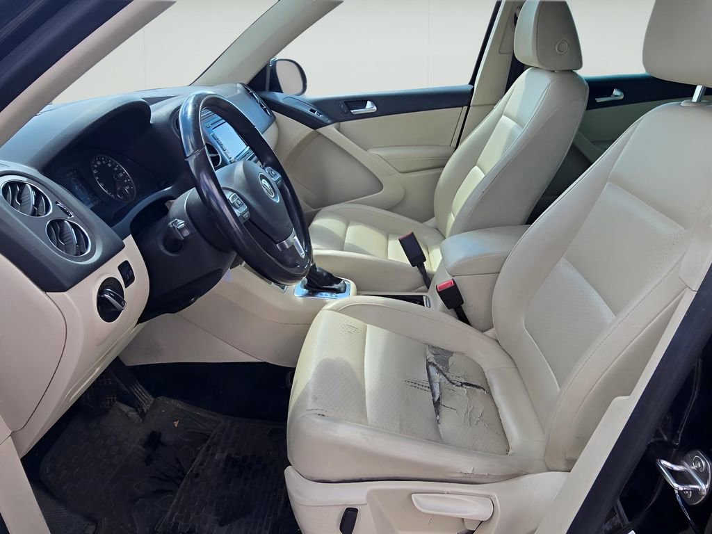 Used 2013 Volkswagen Tiguan SE AWD/4WD image 9