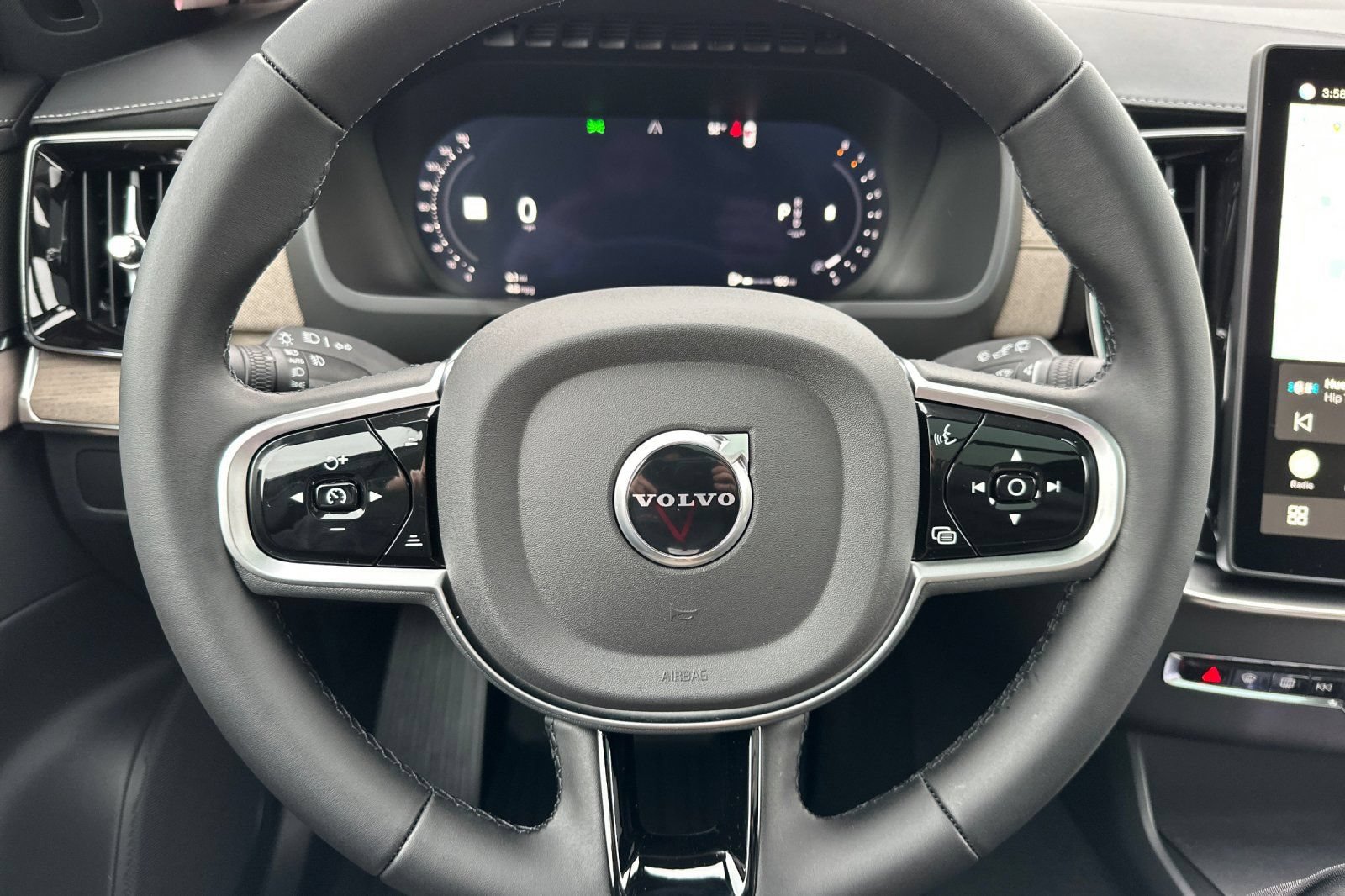 New 2026 Volvo XC90 B5 Core w/ Protection Package Premier AWD/4WD image 24