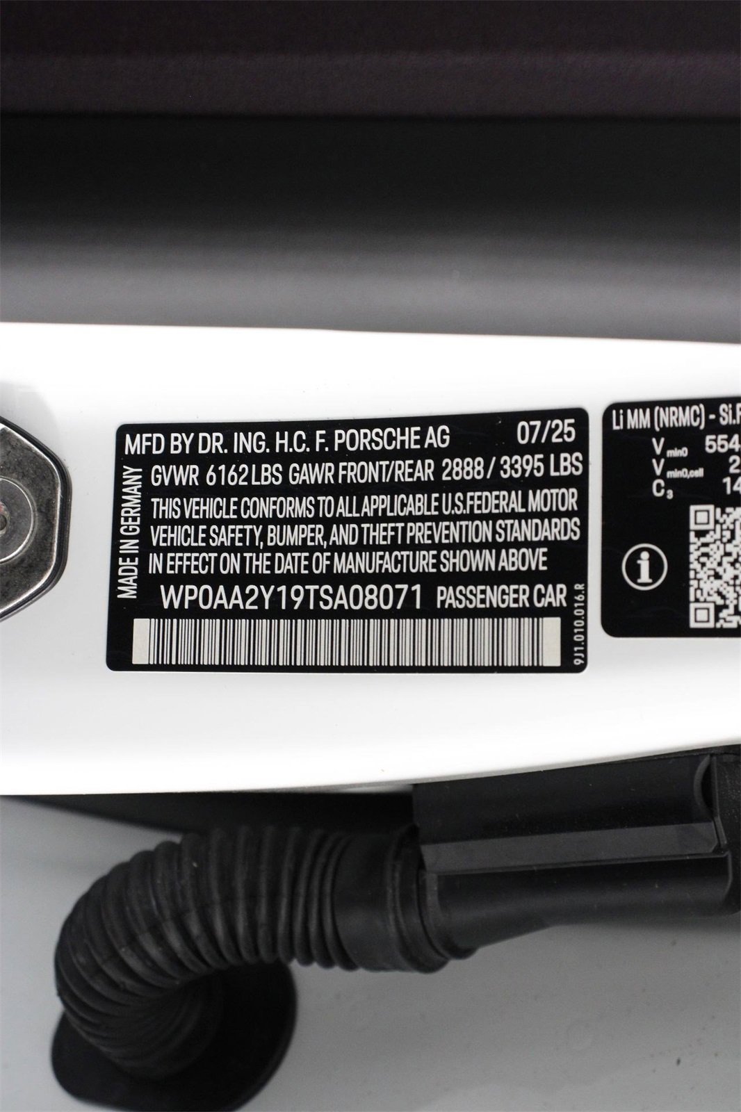 New 2026 Porsche Taycan image 24