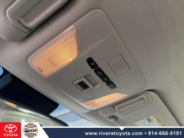 Used 2021 Toyota Corolla LE FWD image 21