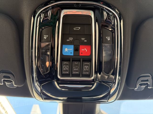 New 2026 Jeep Grand Wagoneer L Summit AWD/4WD image 25