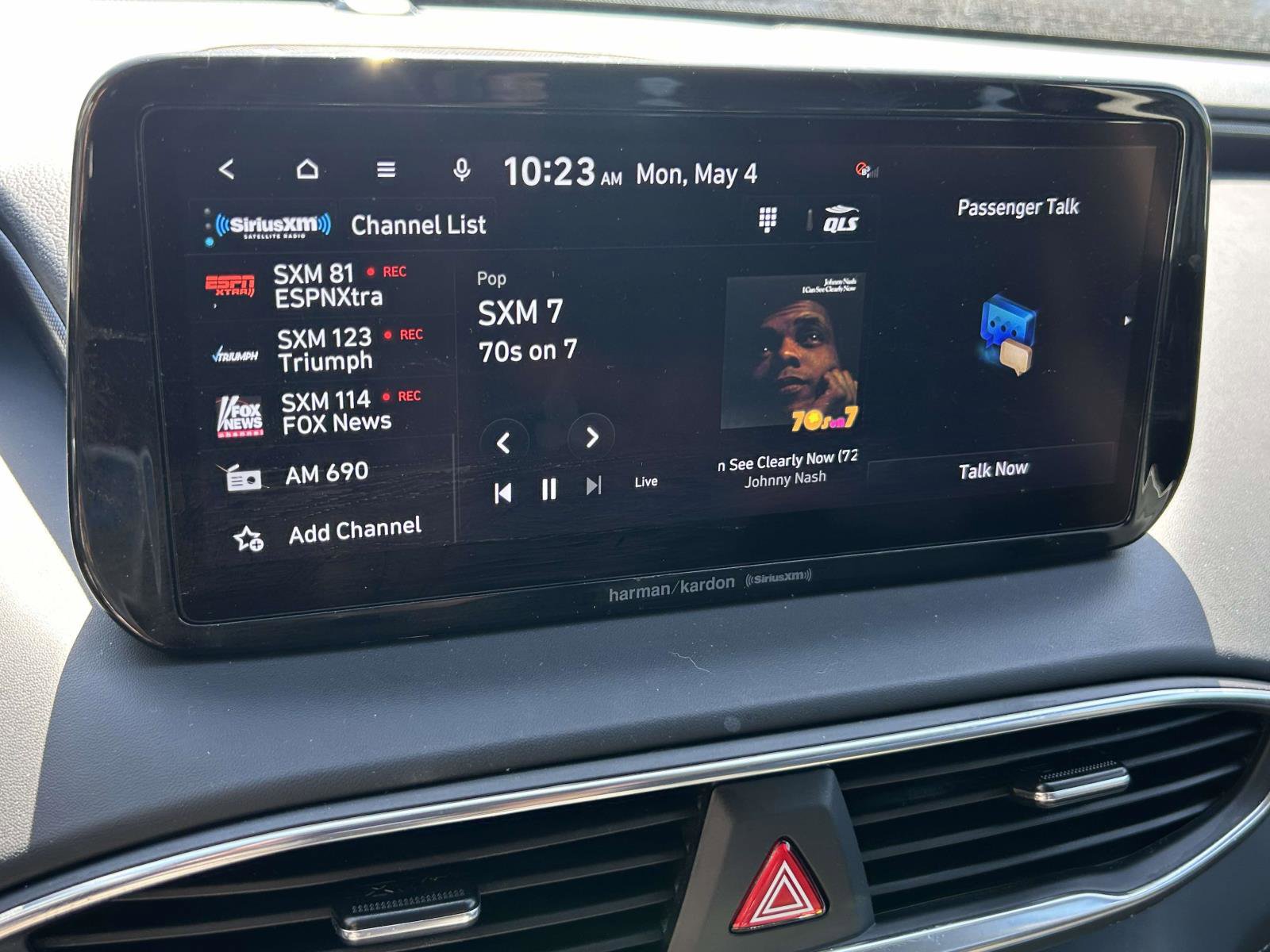 Used 2022 Hyundai Santa Fe SEL w/ Convenience + Premium Package FWD image 18