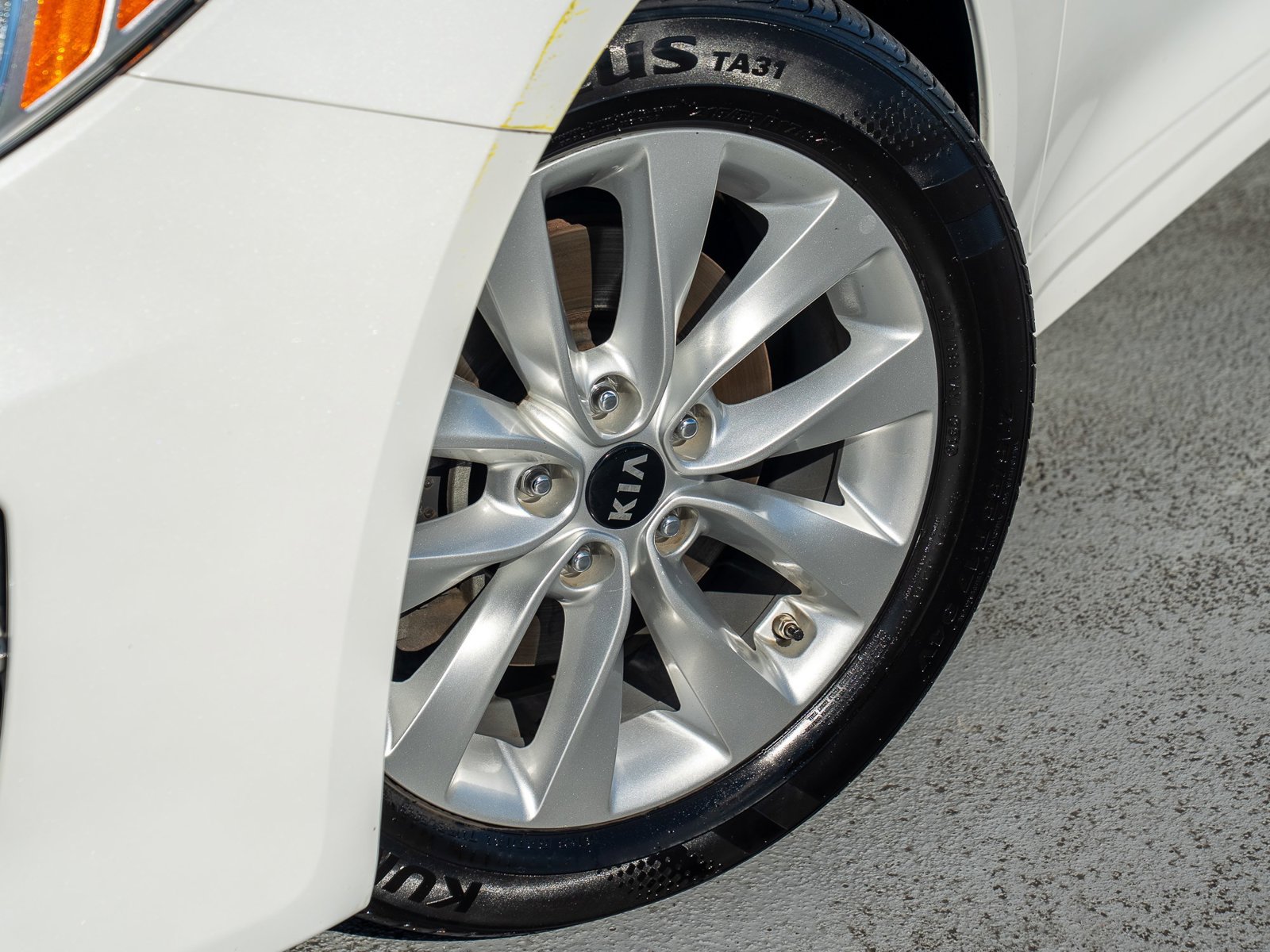 Used 2017 Kia Optima EX FWD image 11