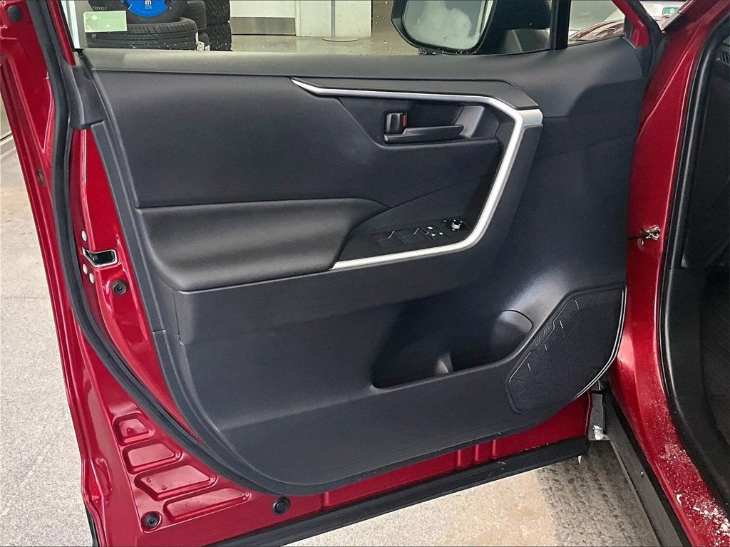 Used 2020 Toyota RAV4 LE w/ All Weather Liner Package image 9