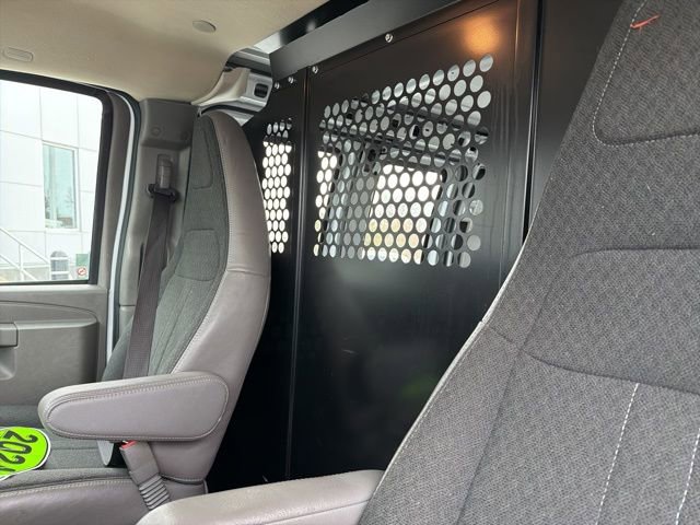 Used 2024 GMC Savana 2500 w/ Driver Convenience Package image 13