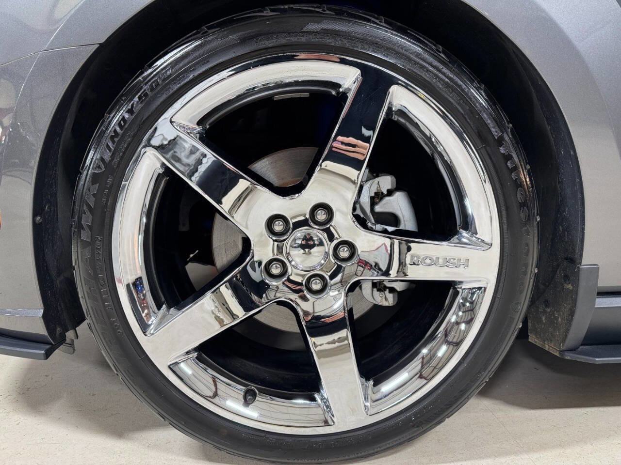 Used 2010 Ford Mustang GT Premium image 31