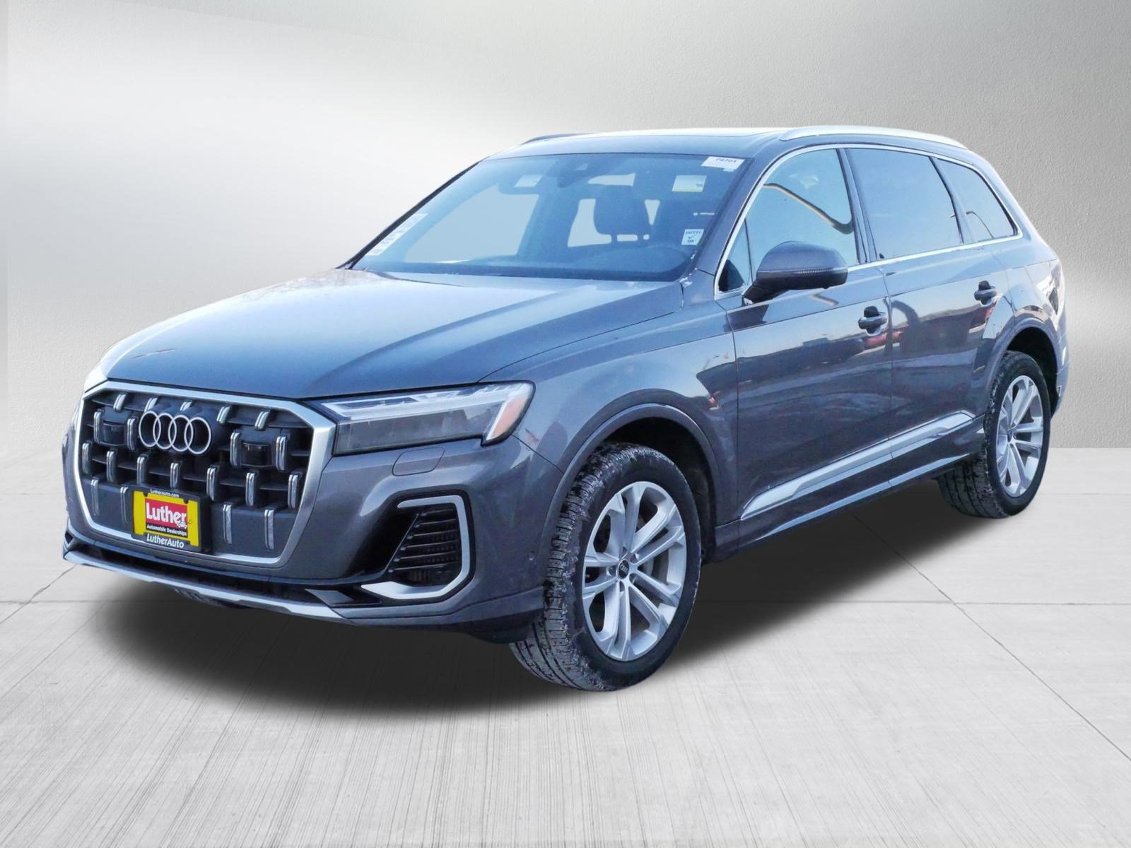 Used 2025 Audi Q7 Premium Plus image 3