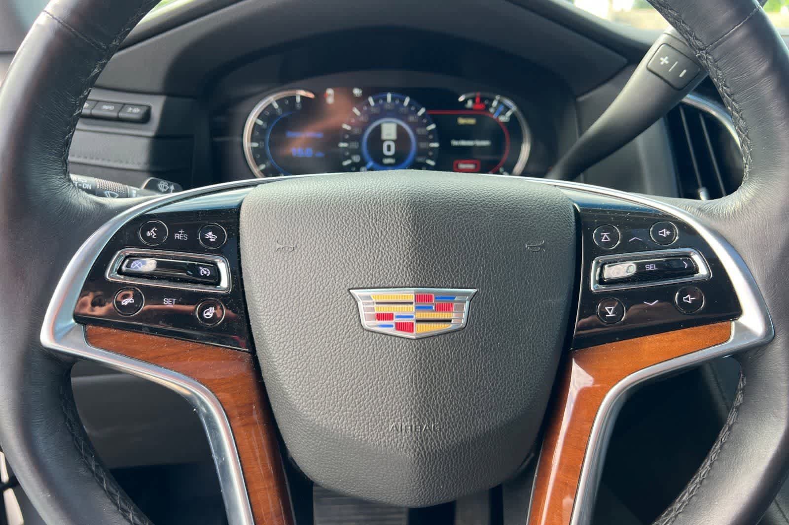Used 2017 Cadillac Escalade Premium Luxury AWD/4WD image 27