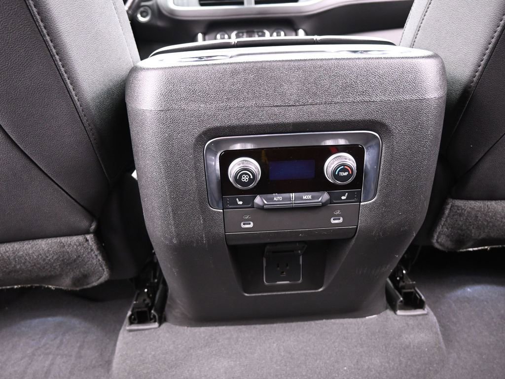 Used 2022 Chevrolet Tahoe LT w/ Luxury Package image 44