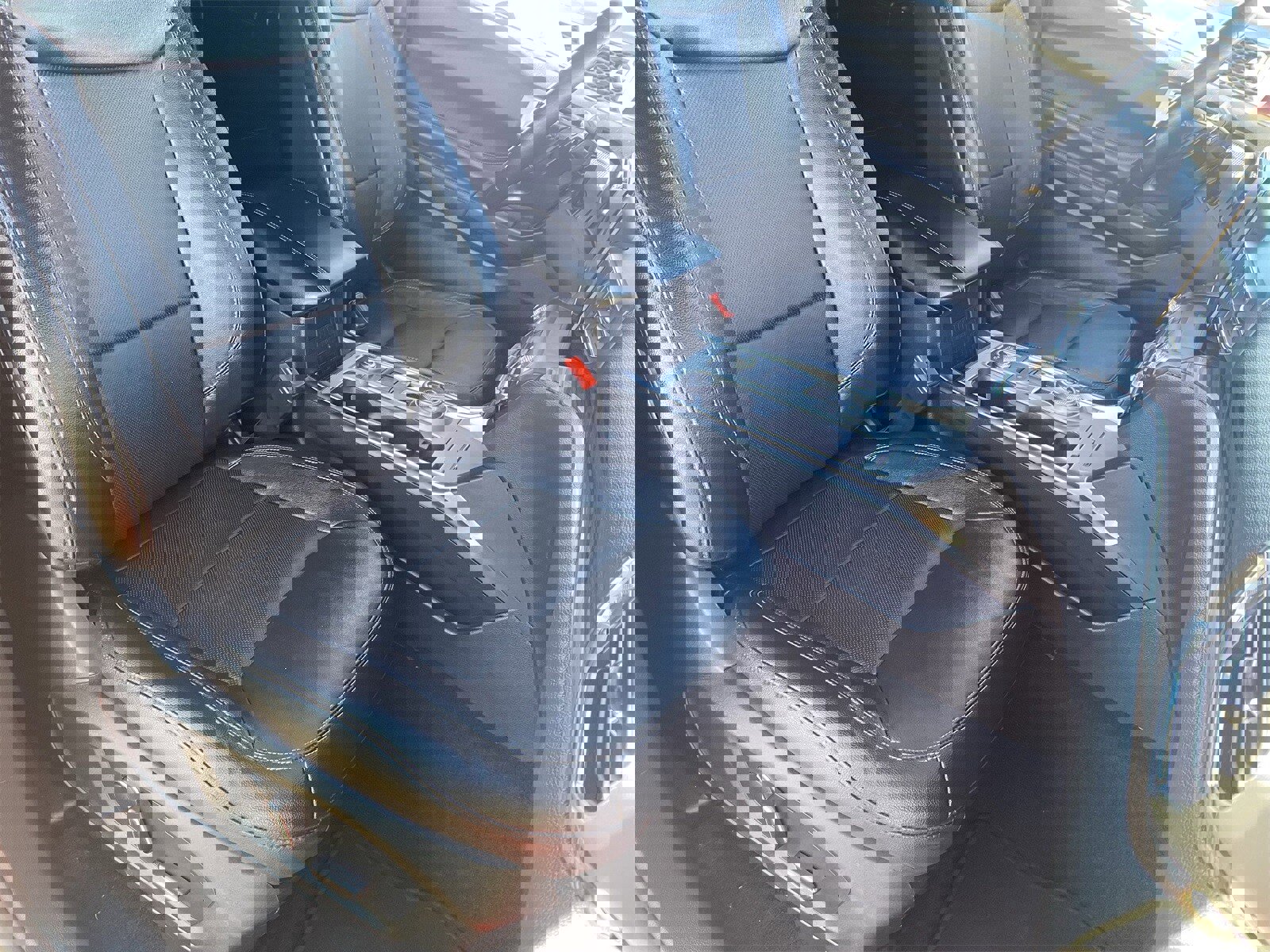 Used 2020 Ford Explorer Limited w/ Class III Trailer Tow Package image 11