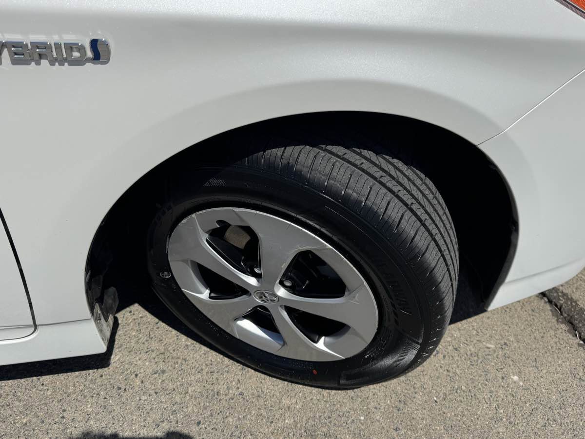 Used 2013 Toyota Prius Four FWD image 35