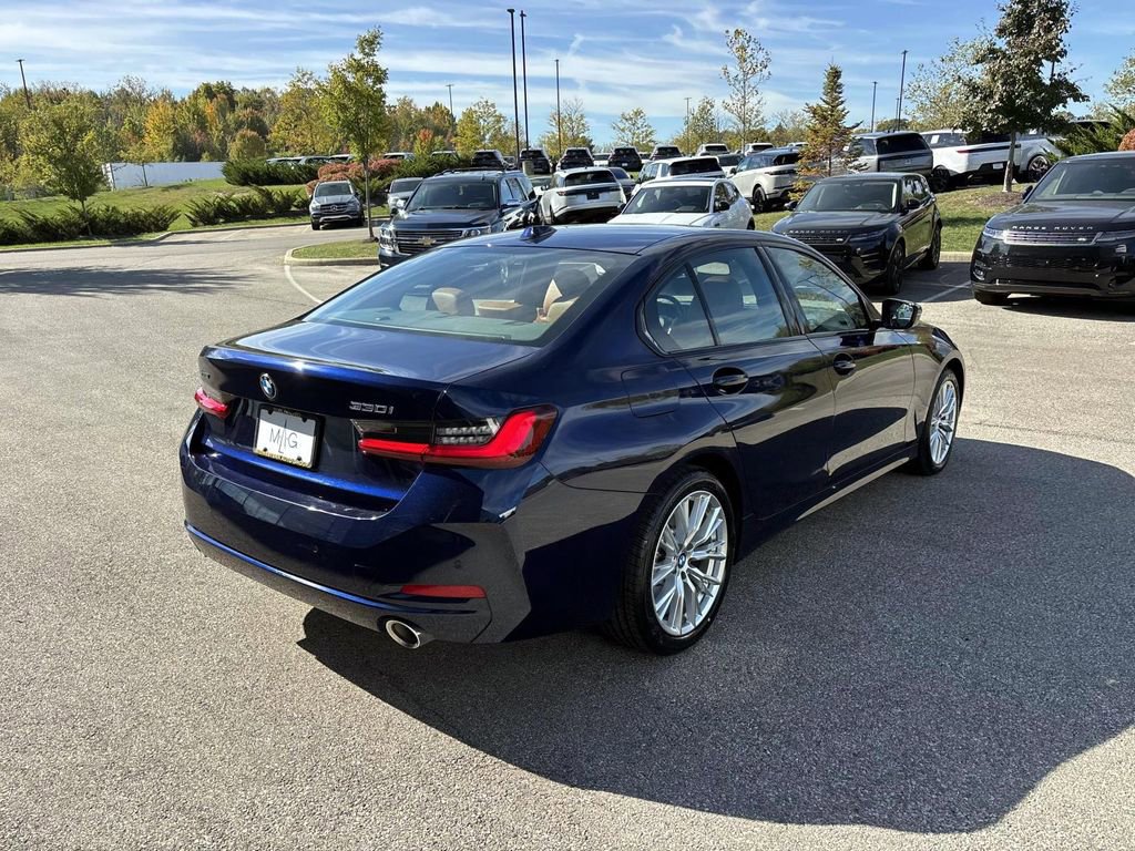Certified 2023 BMW 330i xDrive Sedan w/ Premium Package image 7