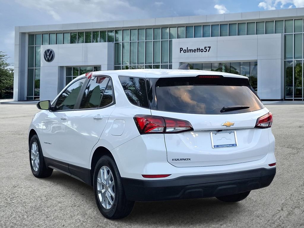Used 2024 Chevrolet Equinox LS FWD image 4