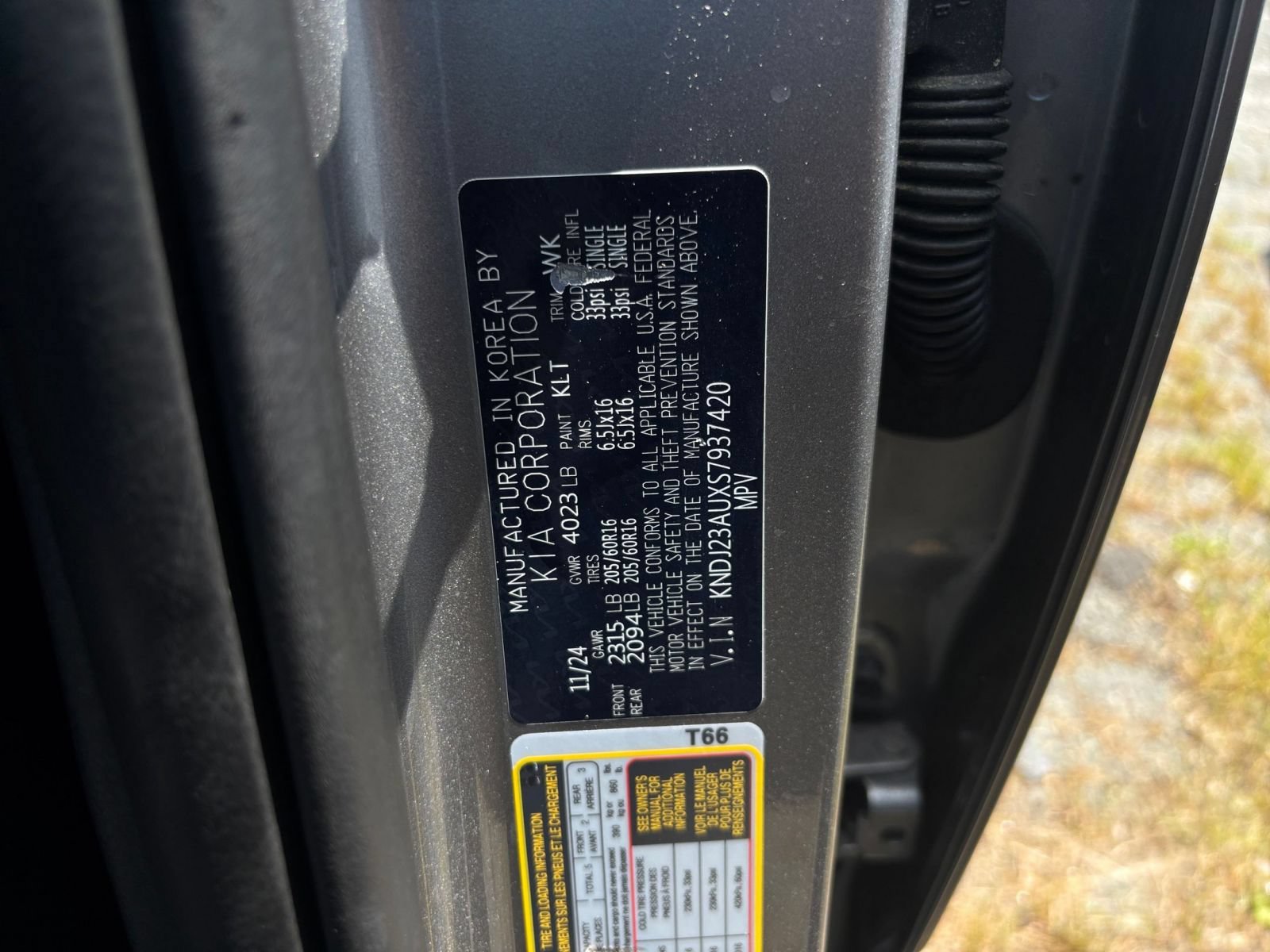 Used 2025 Kia Soul LX w/ LX Technology Package FWD image 19