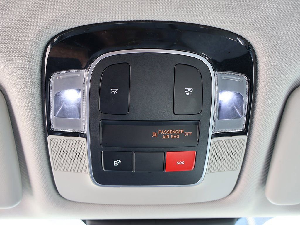 Used 2025 Hyundai Tucson SE image 48