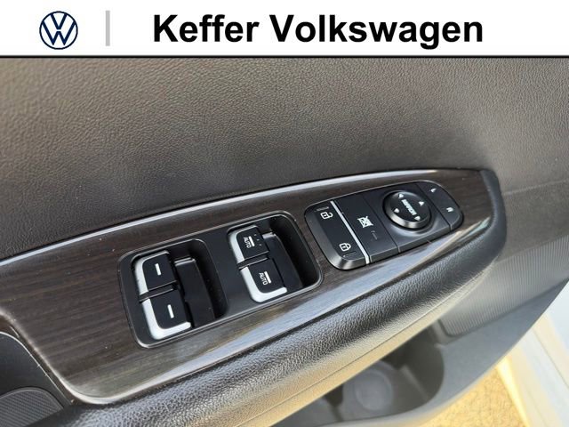 Used 2019 Kia Optima EX w/ EX Premium Package FWD image 13