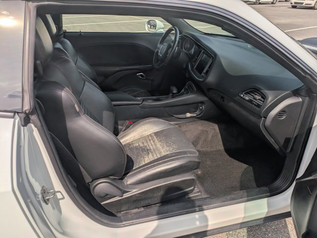 Used 2015 Dodge Challenger R/T Plus RWD image 17