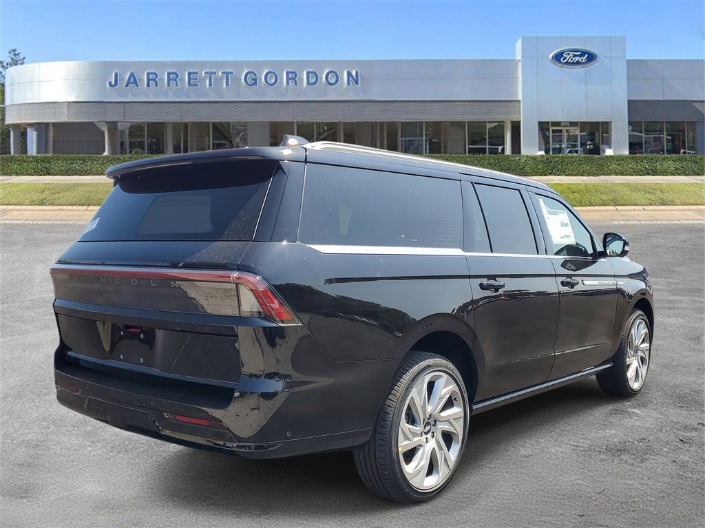 New 2025 Lincoln Navigator L Reserve image 4