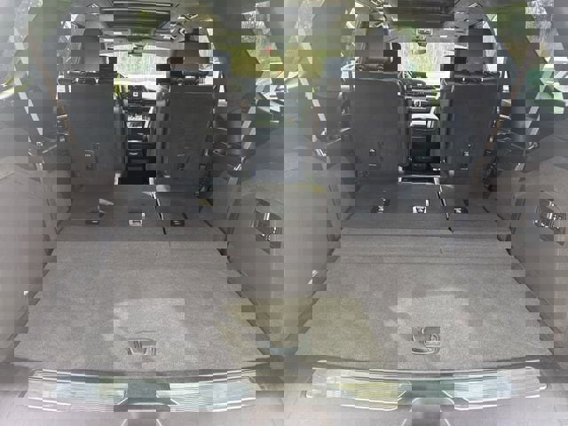 Used 2022 Cadillac Escalade Premium Luxury Platinum image 26