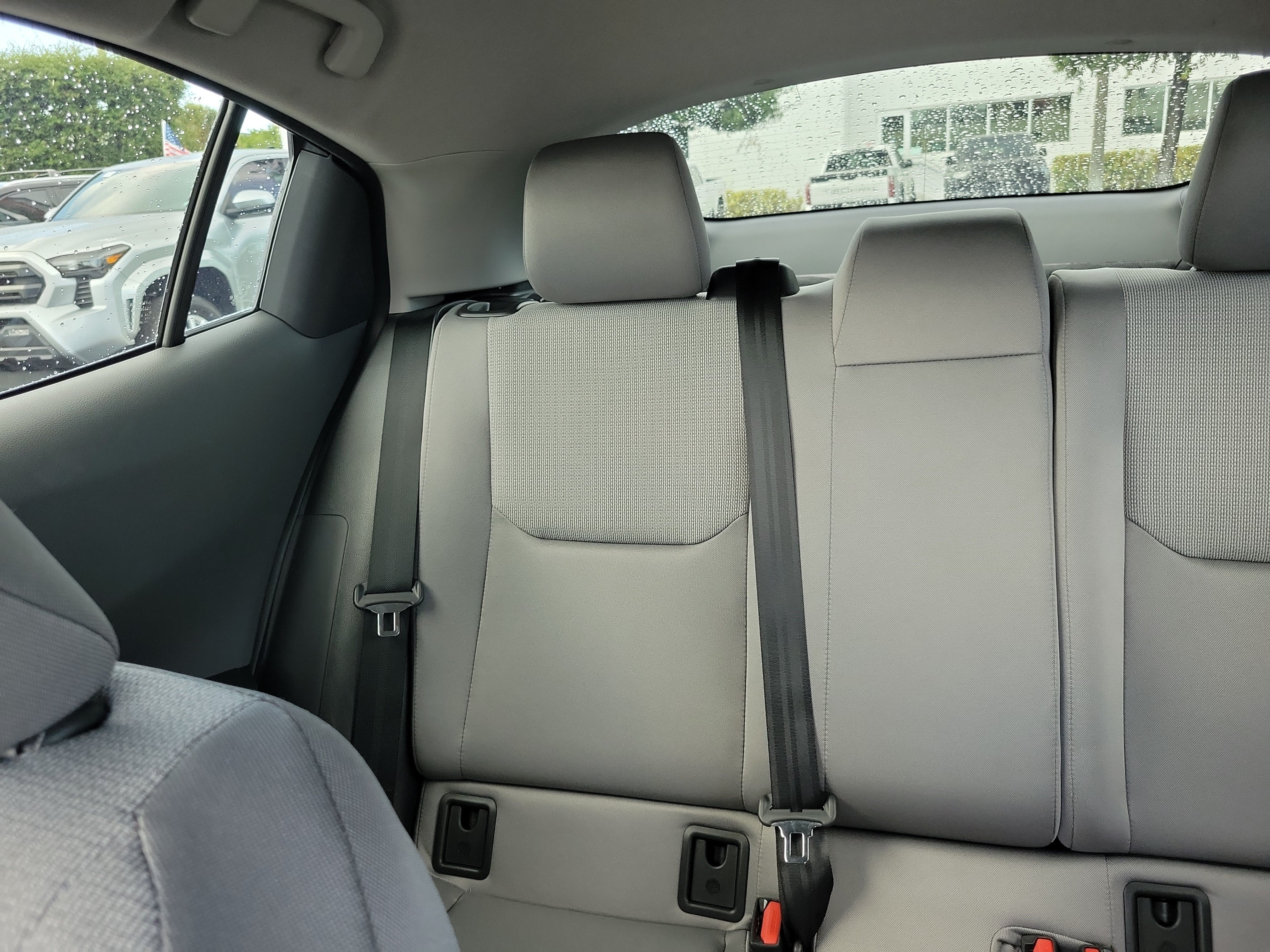 Used 2025 Toyota Prius LE FWD image 20