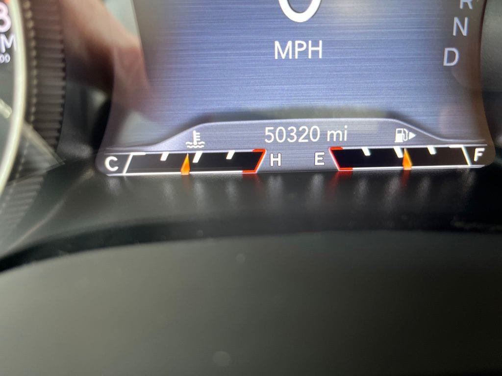Used 2019 Jeep Cherokee Trailhawk AWD/4WD image 33