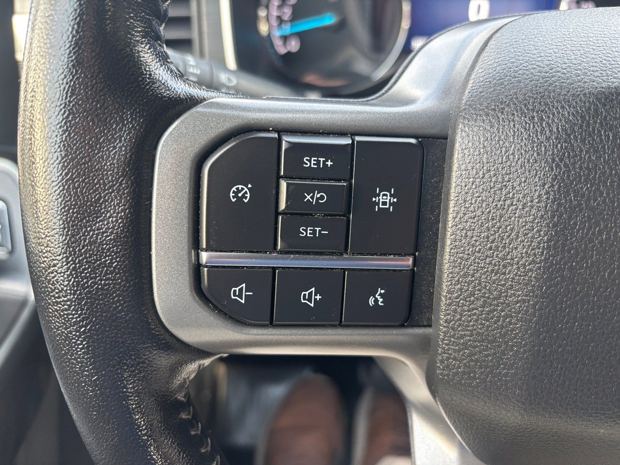 Used 2022 Ford F150 XLT w/ Equipment Group 302A High image 16