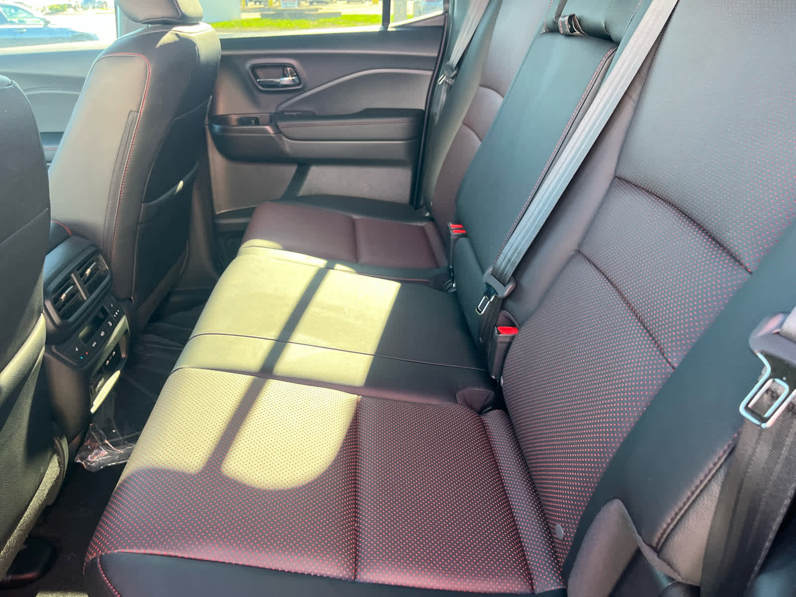 New 2026 Honda Ridgeline Black Edition image 32