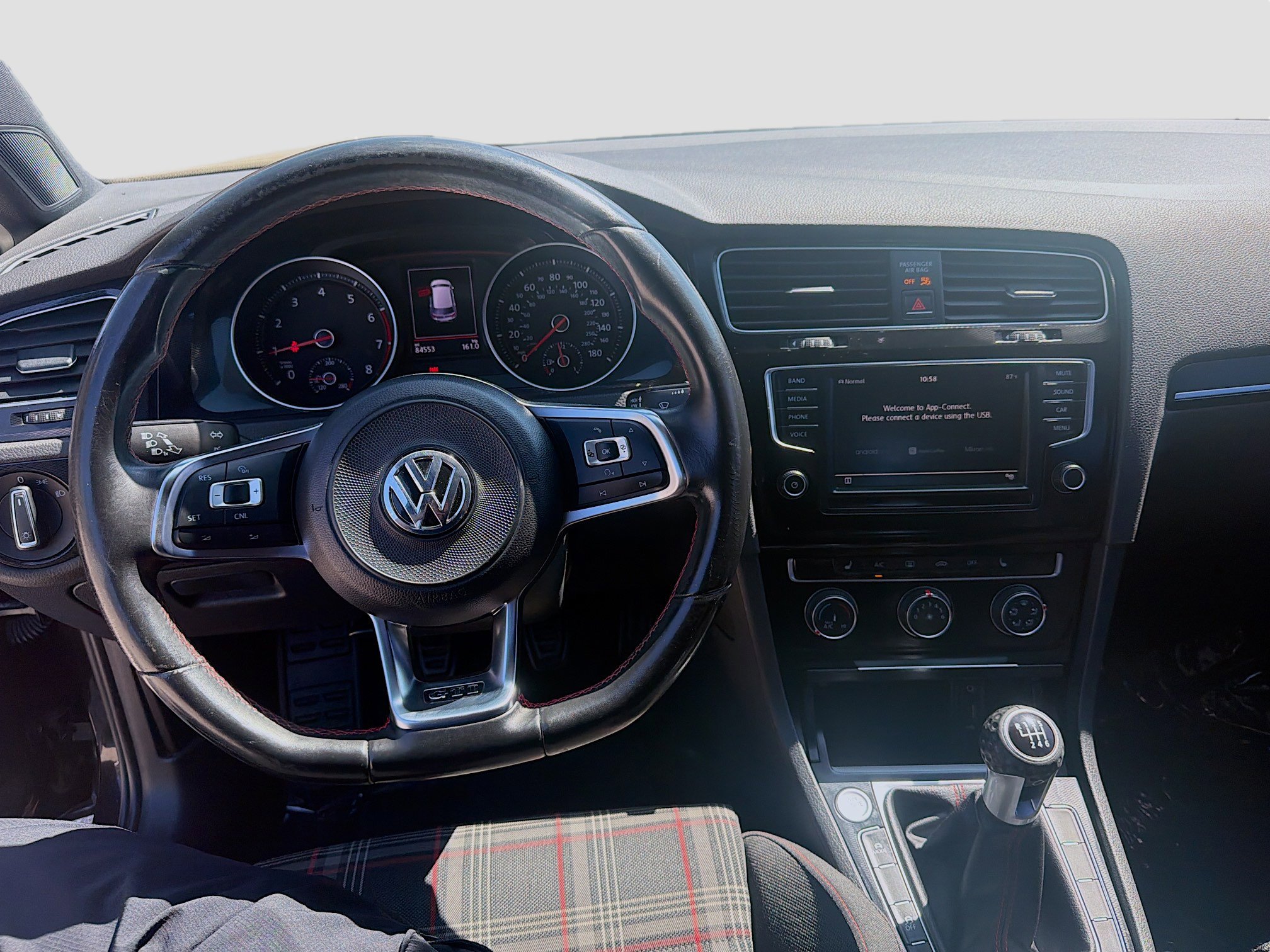 Used 2017 Volkswagen GTI Sport FWD image 10