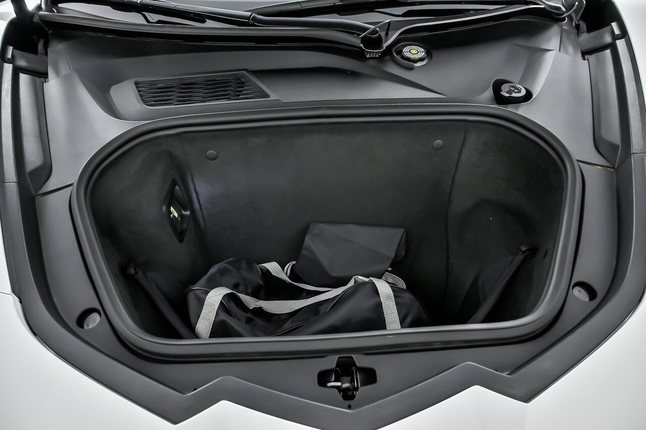 Used 2024 Chevrolet Corvette Z06 RWD image 17