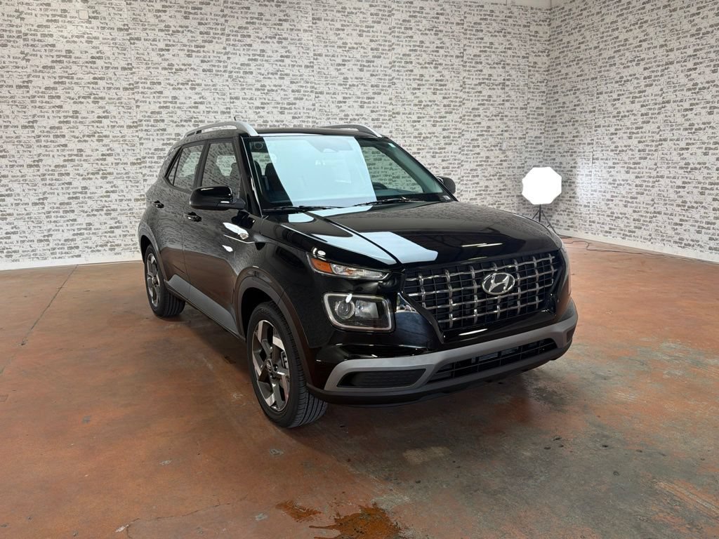 New 2026 Hyundai Venue SEL FWD image 1