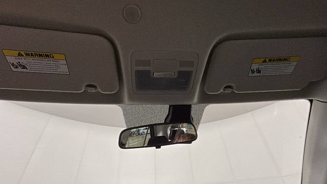 Certified 2025 Hyundai Venue SE FWD image 24