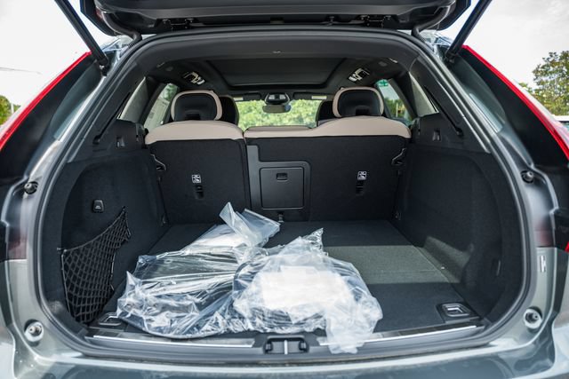New 2026 Volvo XC60 T8 Plus w/ Climate Package AWD/4WD image 10