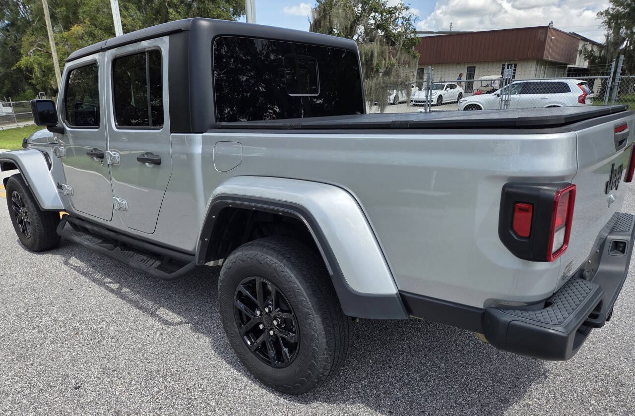 Used 2023 Jeep Gladiator Sport AWD/4WD image 3