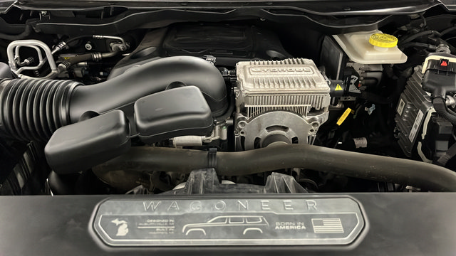 Used 2022 Jeep Wagoneer Series III AWD/4WD image 27