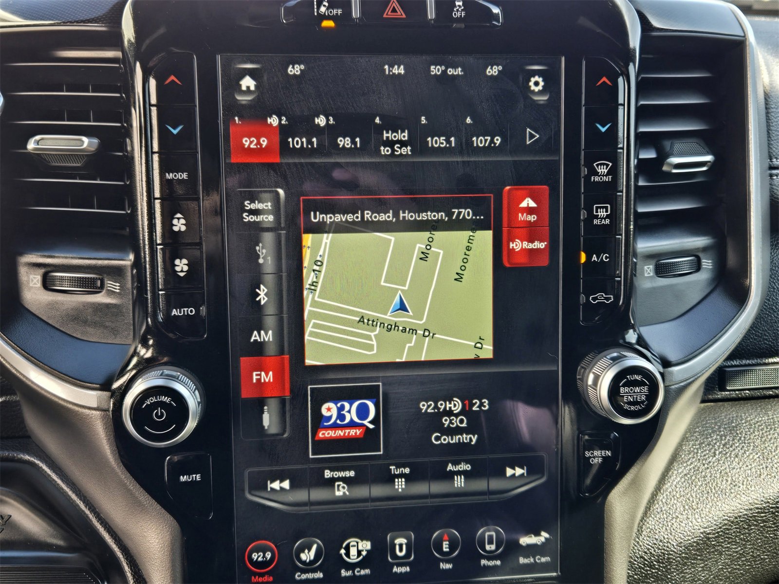 Used 2020 RAM 3500 Laramie w/ Night Edition image 15