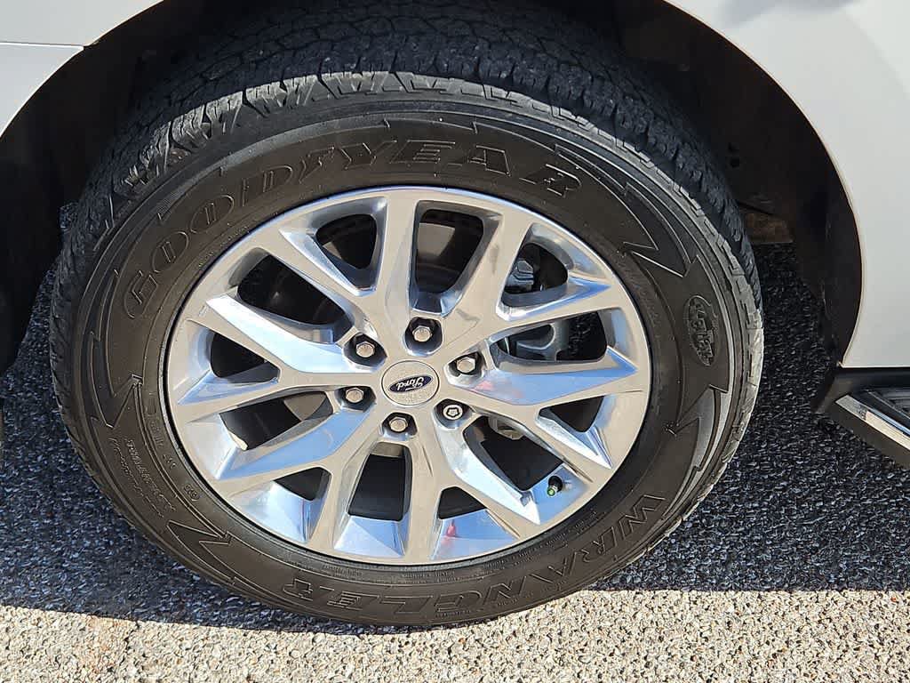Used 2021 Ford Expedition Max XLT RWD image 12