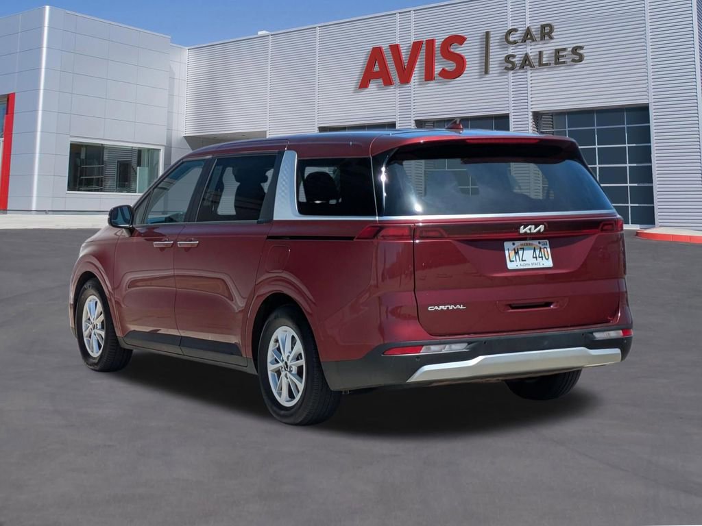 Used 2023 Kia Carnival LX FWD image 9