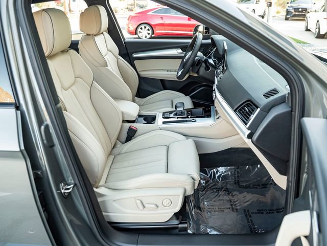 Certified 2025 Audi Q5 2.0T Premium Plus AWD/4WD image 29