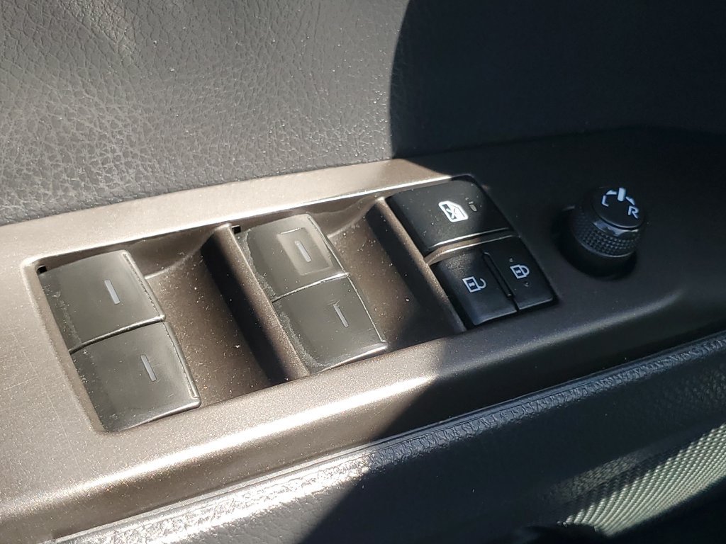 Used 2023 Toyota Camry LE FWD image 21
