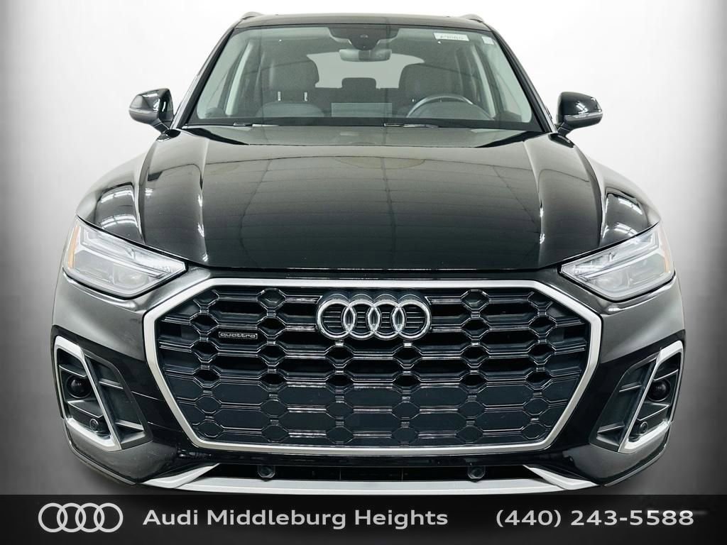 Certified 2023 Audi Q5 2.0T Premium w/ Convenience Package image 2