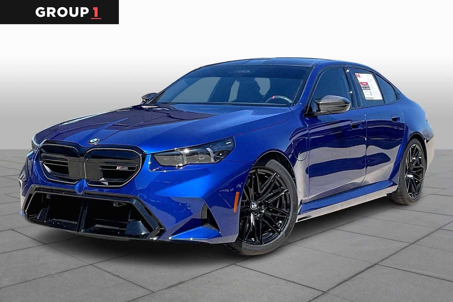 Used 2025 BMW M5 w/ Carbon Package image 1