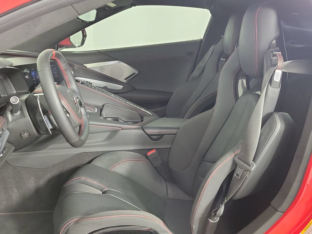 Used 2022 Chevrolet Corvette Stingray Premium Cpe w/ Z51 Performance Package RWD image 9