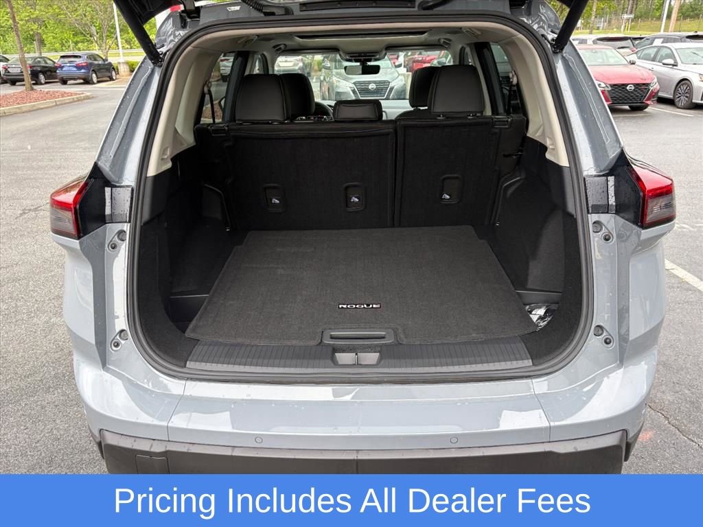 Used 2026 Nissan Rogue SV FWD image 26