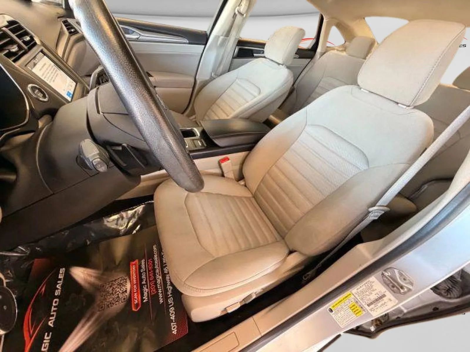 Used 2019 Ford Fusion SE image 10