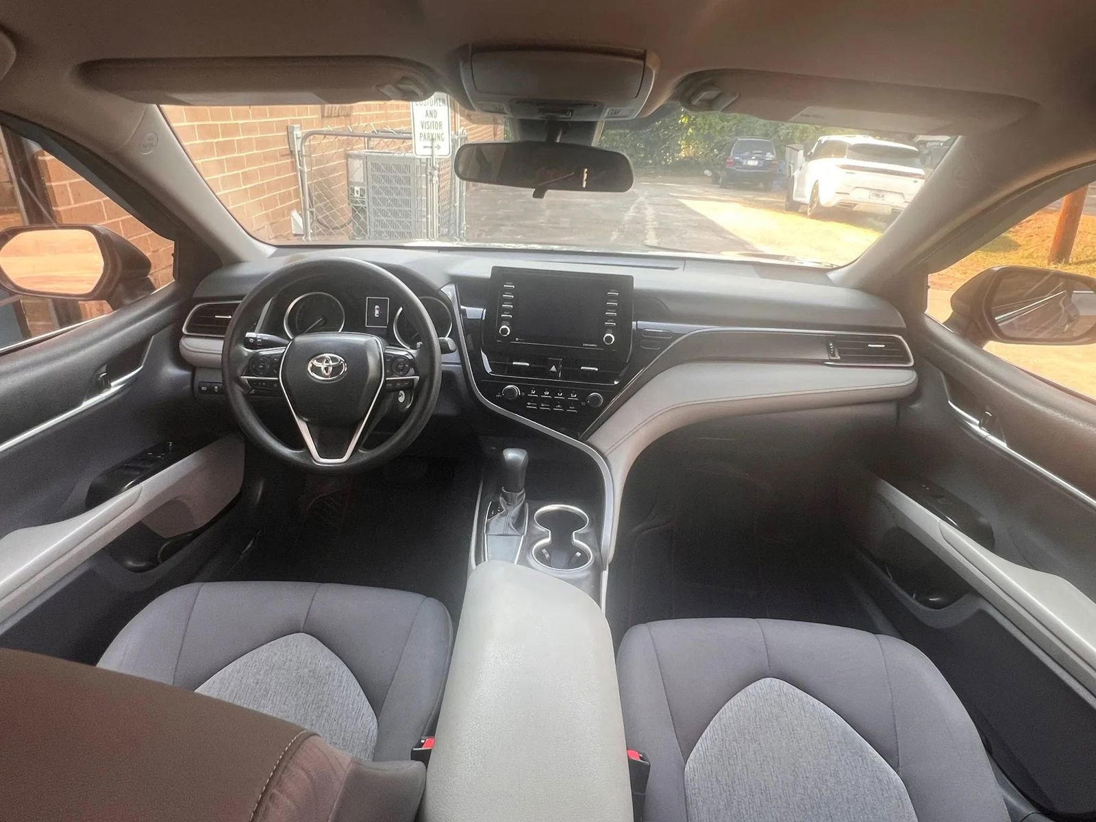 Used 2021 Toyota Camry LE FWD image 25