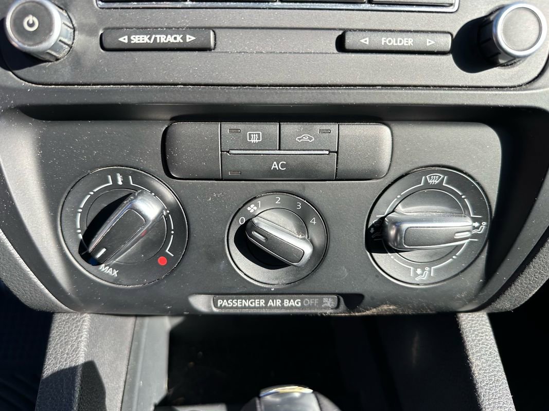 Used 2011 Volkswagen Jetta SE image 39