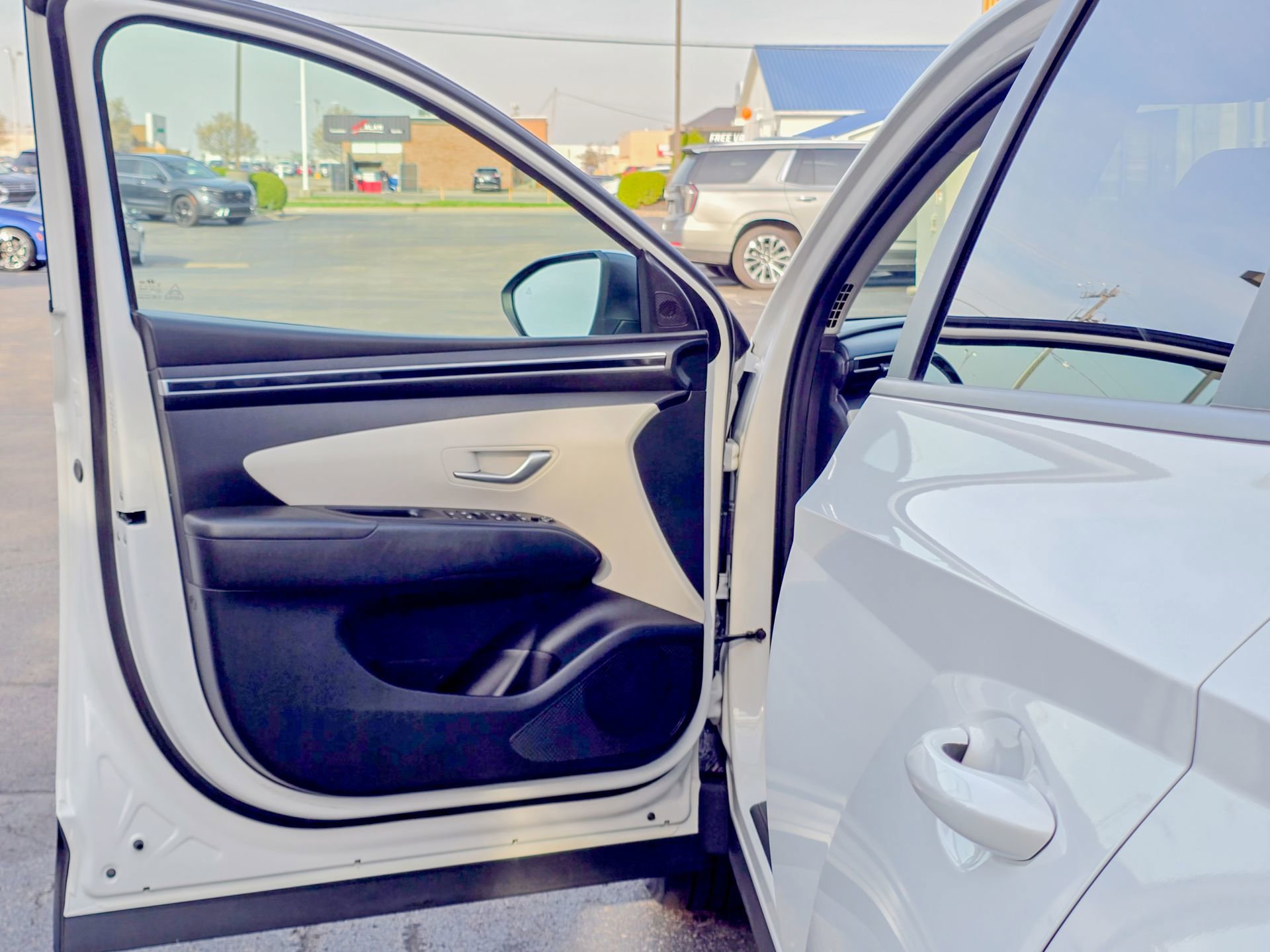 Used 2022 Hyundai Tucson Blue image 25