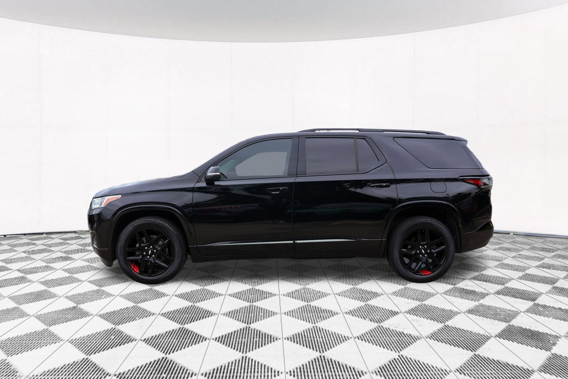 Used 2021 Chevrolet Traverse Premier w/ Redline Edition AWD/4WD image 10