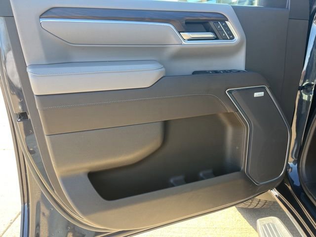 Used 2024 GMC Sierra 2500 SLT w/ SLT Premium Package image 15